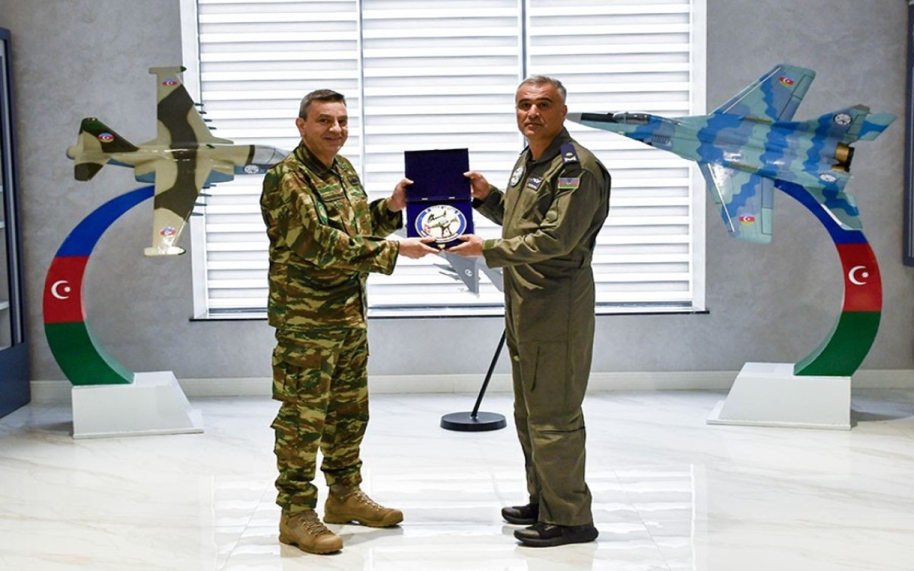 Hava Döyüş komandanlığında NATO heyəti ilə görüş keçirilib - VİDEO
