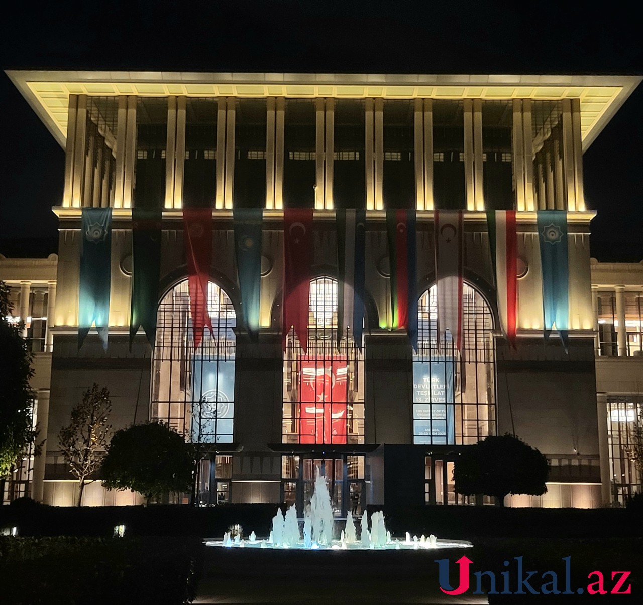 Ankaradakı göydələndə Azərbaycan bayrağı işıqlandırıldı - FOTOLAR