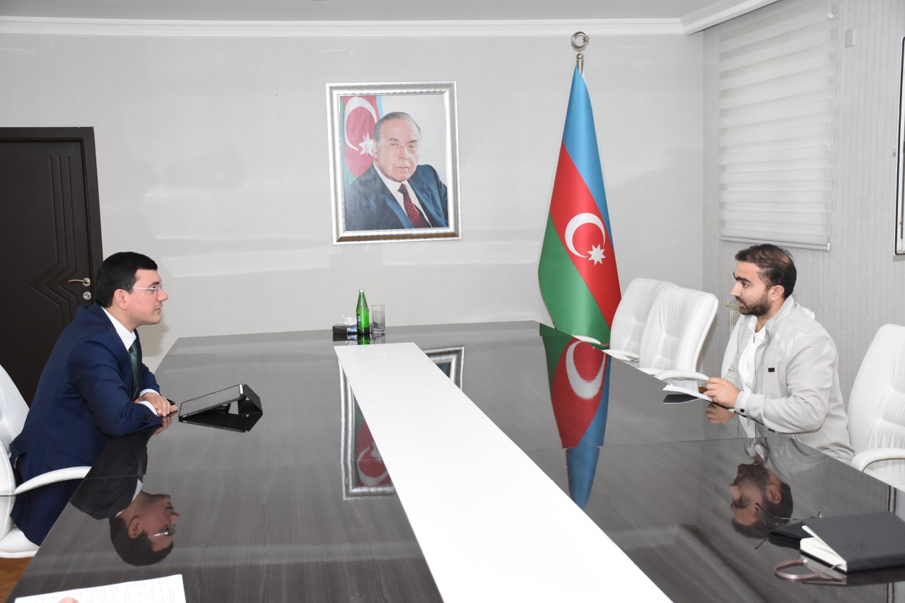 İcra başçısı Natiq Əliyev vətəndaşları qəbul etdi - FOTOLAR