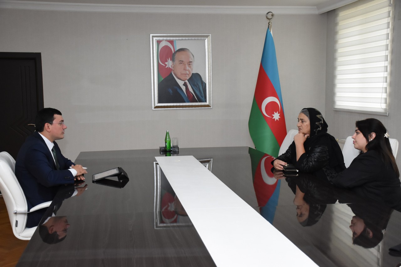 İcra başçısı Natiq Əliyev vətəndaşları qəbul etdi - FOTOLAR