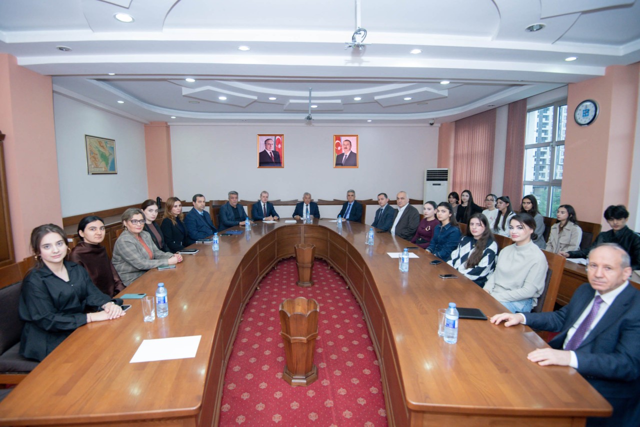 BMU-da fizika üzrə Nobel mükafatına həsr olunan elmi seminar keçirilib - FOTOLAR