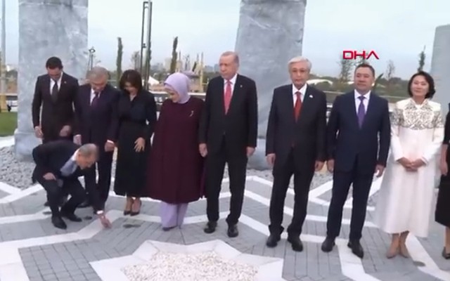 Ceyhun Bayramov nəzakətli davranışı ilə diqqət çəkdi - VİDEO
