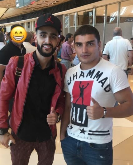 Hər videosuna 18 min manat qazanan blogger   Bakıda - FOTO