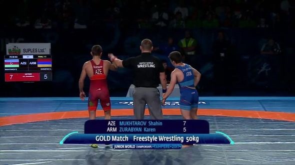 Güləşçimiz erməniyə qalib gələrək dünya çempionu oldu - FOTO