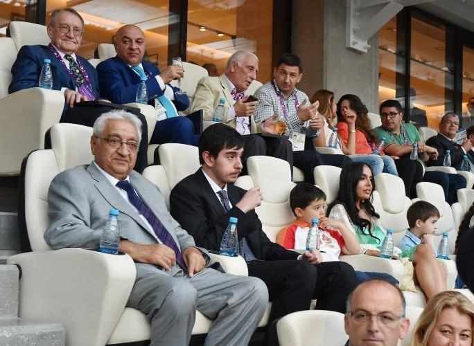 Prezidentin ailəsində   ƏLAMƏTDAR GÜN (FOTOLAR)