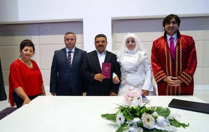Azərbaycanlı qız türkə motosikletdə ərə getdi -  FOTOLAR