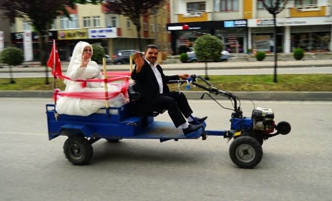 Azərbaycanlı qız türkə motosikletdə ərə getdi -  FOTOLAR