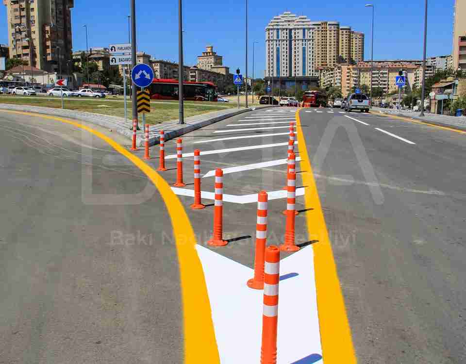 Bakıda təkrəngli işıqforlar quraşdırıldı -   İLK DƏFƏ (FOTOLAR)