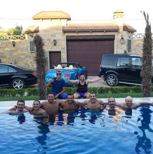 Azərbaycanlı məşhurlar yarımmilyonluq maşınlarını   nümayiş etdirdi (FOTO)