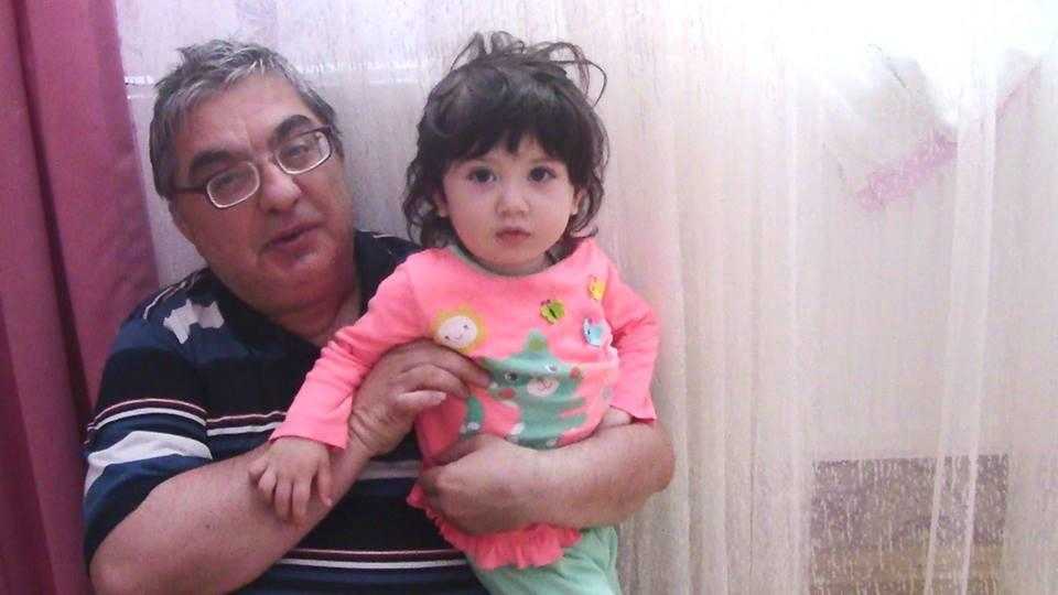 Məşhur aktyor illər sonra üzə çıxdı:  Qızım xəstədir, ailəmi dolandıra bilmirəm - FOTO