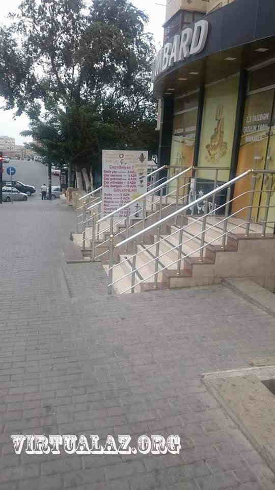 Qızlar məktəbdən qaçıb gəlirlər qəlyan çəkməyə... -   Bakı çayxanaları  (FOTO)