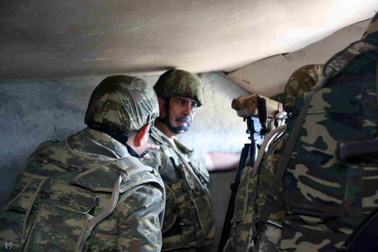 Prezident tapşırıq verdi:  Baş nazirin birinci müavini ilə müdafiə naziri cəbhəyə getdi - FOTOLAR