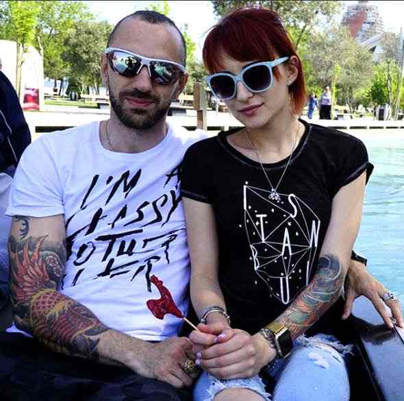 Ramil Quliyevi ukraynalı həyat yoldaşı belə təbrik etdi -   FOTOLAR