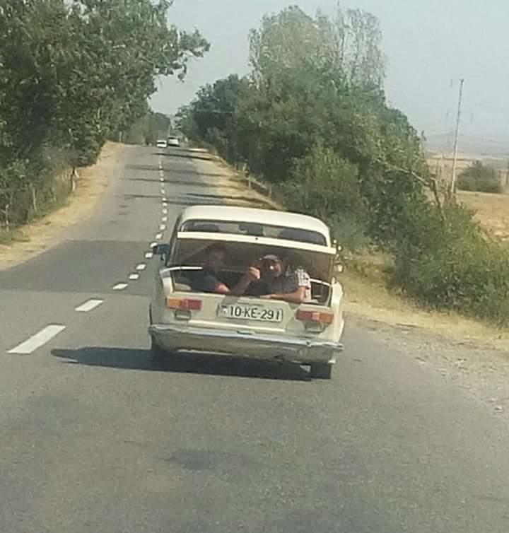 VAZ 21011 baqajınında getdilər -   FOTO