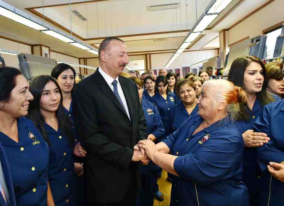 Mən də sizi çox istəyirəm -   Prezidentlə xalçaçılar arasında maraqlı DİALOQ