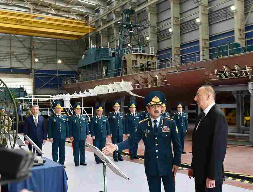 Prezident Tufan tipli    sərhəd gözətçi gəmisində (FOTOLAR-YENİLƏNİB)