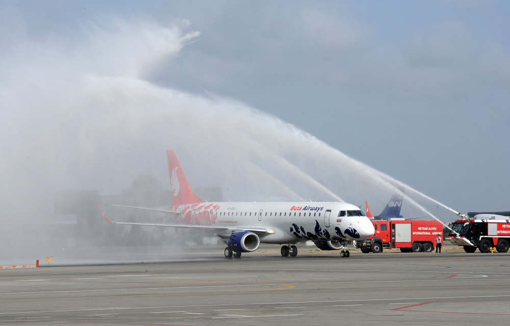 Cahangir Əsgərov Prezidenti bu təyyarə ilə  TANIŞ ETDİ (FOTOLAR)