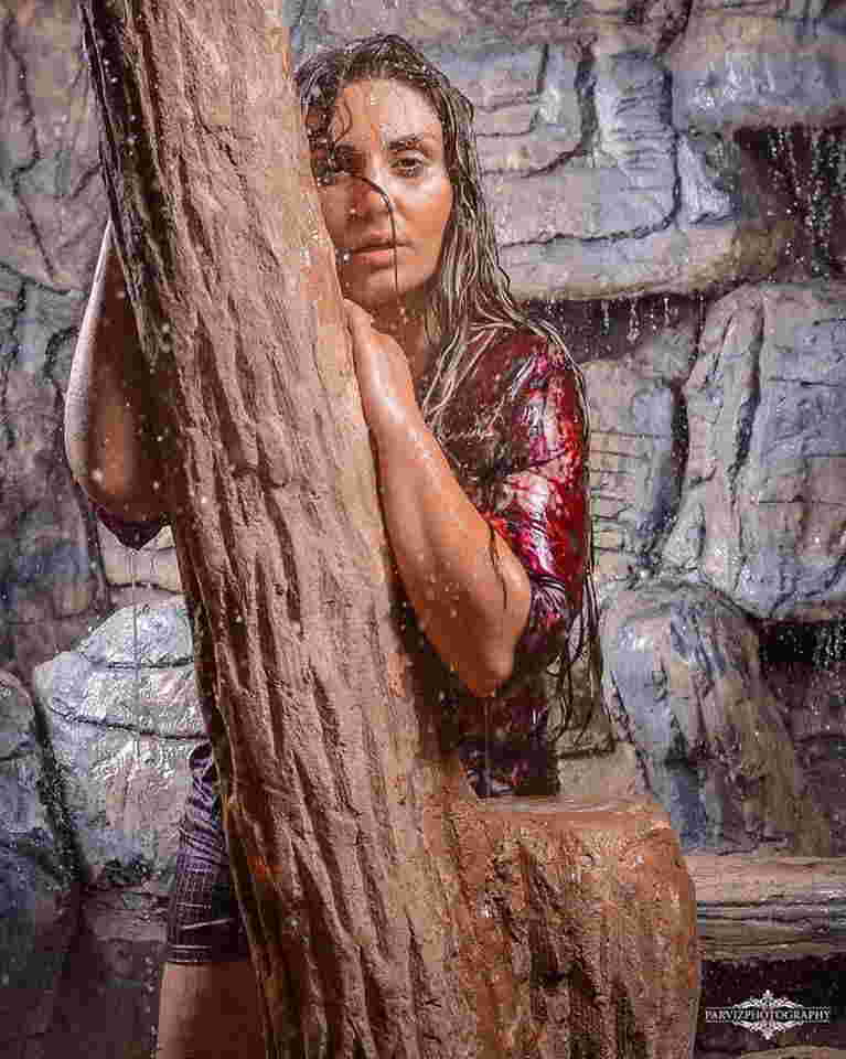 Şəbnəm Tovuzlu bu dəfə suyun altında... - FOTOLAR