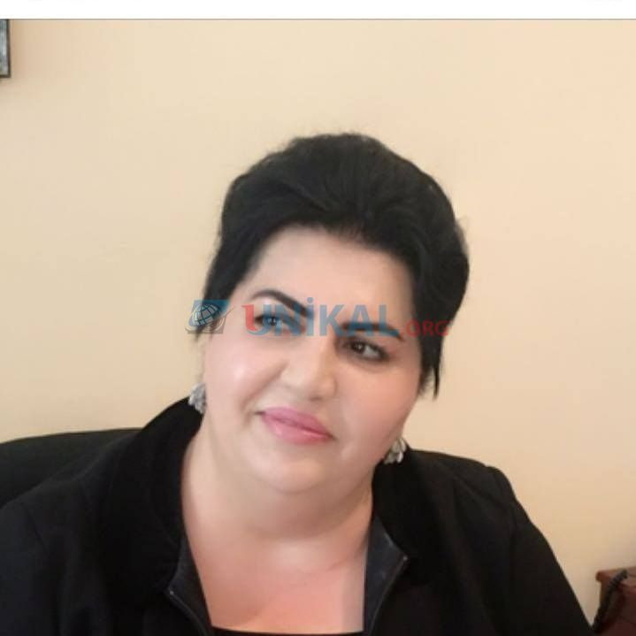 Jurnalisti təhqir edən Nailə müəllimə şairə imiş:  CIRMAÄžA NƏ BEZİMİZ QALDI... (FOTOLAR)