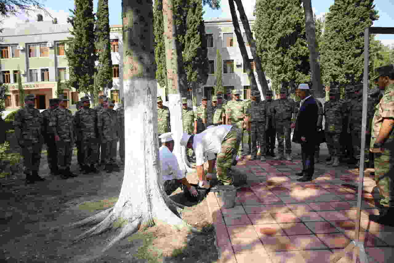 Zakir Həsənov ÖN CƏBHƏDƏ   döyüş hazırlığı səviyyəsini YOXLADI (FOTOLAR)