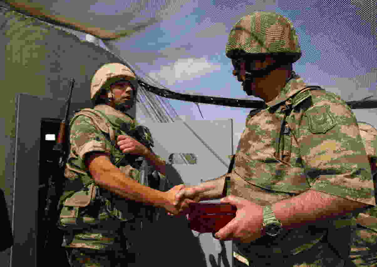 Zakir Həsənov ÖN CƏBHƏDƏ   döyüş hazırlığı səviyyəsini YOXLADI (FOTOLAR)