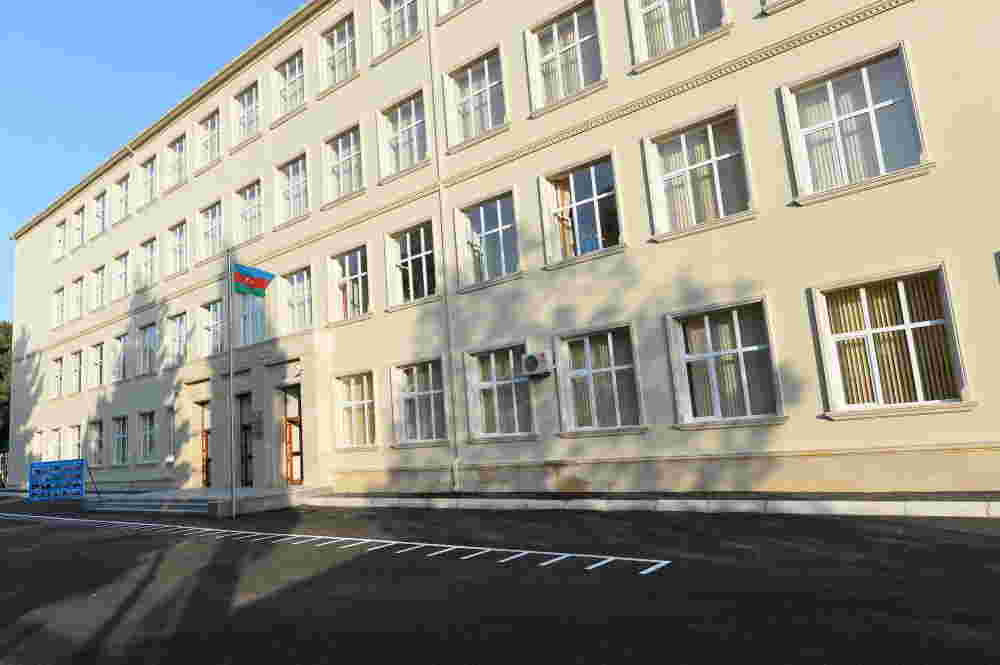 Hacıbala Abutalıbov 74 nömrəli məktəbi Prezidentə    TƏQDİM ETDİ - FOTOLAR-YENİLƏNİB