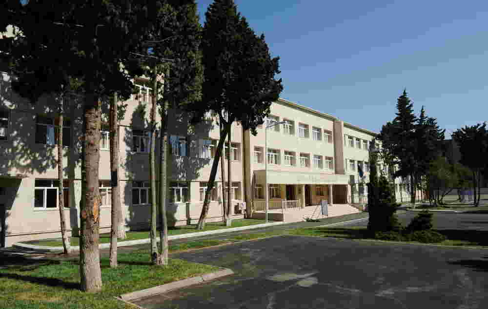 İlham Əliyev 10 saylı orta məktəbdə -   FOTOLAR