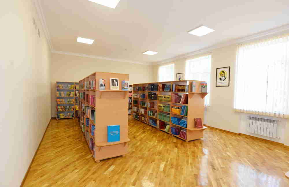 İlham Əliyev    62 saylı məktəb-liseydə (FOTOLAR)