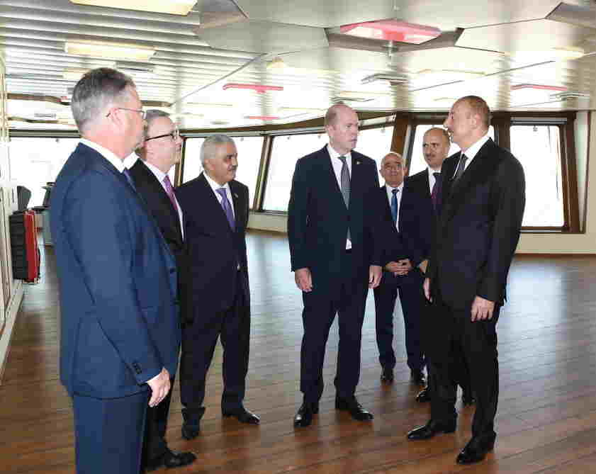 İlham Əliyev   Xankəndi gəmisində (FOTOLAR-YENİLƏNİB)