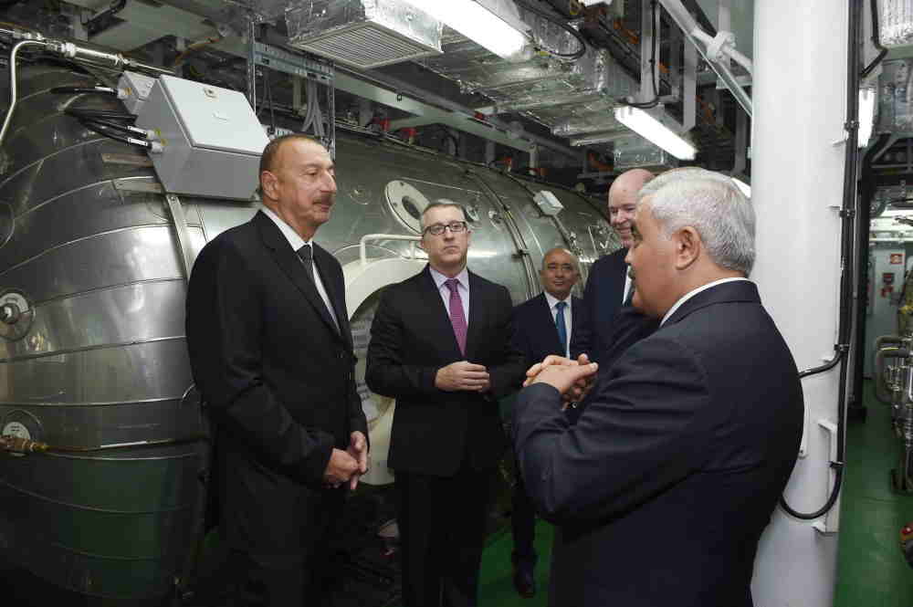 İlham Əliyev   Xankəndi gəmisində (FOTOLAR-YENİLƏNİB)