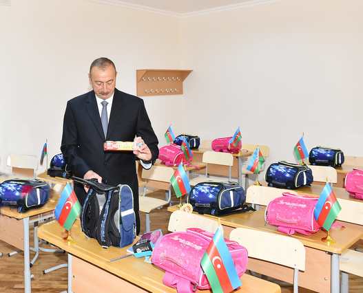 İlham Əliyev   212 saylı məktəbdə (FOTOLAR)