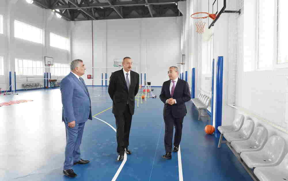 Mikayıl Cabbarov Prezidentə  İdman bazasını təqdim etdi - FOTOLAR-YENİLƏNİB
