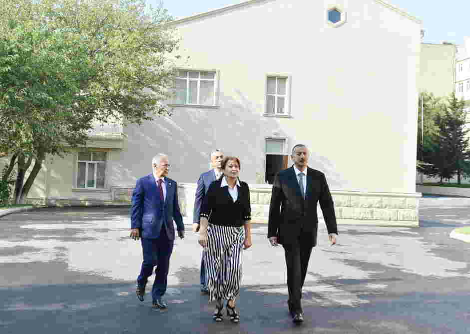 Hacıbala Abutalıbov Prezidentə   bu məktəbləri təqdim etdi (FOTOLAR-YENİLƏNİB)