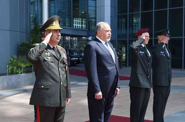 İsraillə hərbi əməkdaşlıq müzakirə olundu - Müdafiə nazirləri görüşdülər - FOTOLAR