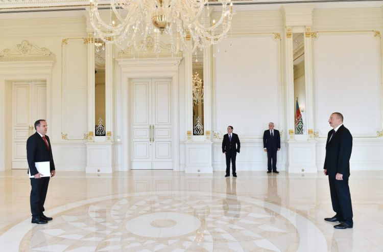 Prezident yeni səfirlərin etimadnamələrini   qəbul etdi (FOTO-YENİLƏNİB)
