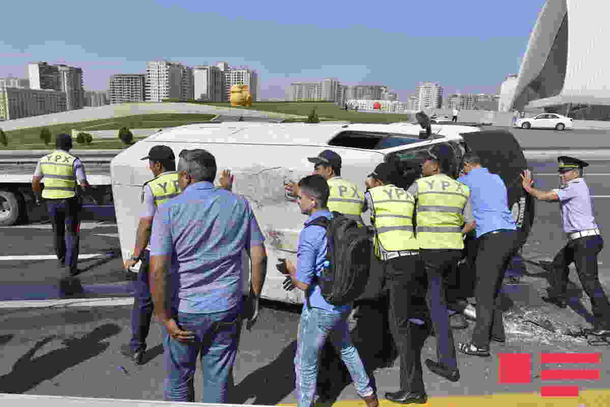 Bakının mərkəzində   Ford belə AŞDI