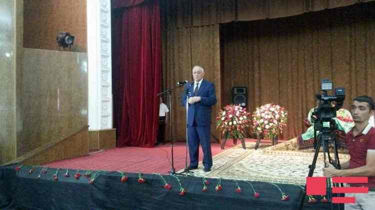 Aşıq Ədalət dəfn olundu -   FOTO