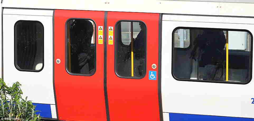 Metroda növbəti   bomba tapıldı (FOTOLAR)