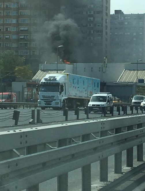 Metroda YANÄžIN:    Ətraf dumana büründü (FOTO-VİDEO)