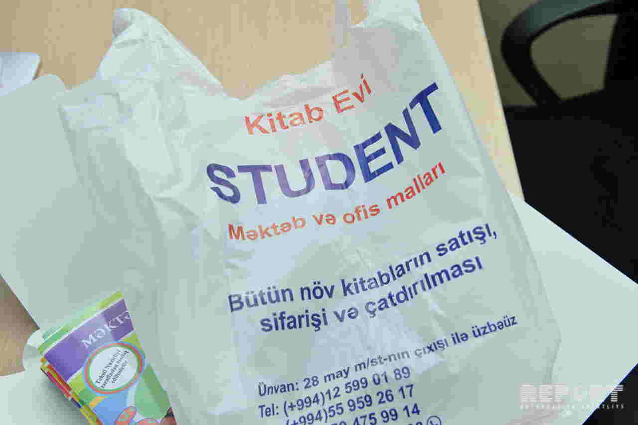 Bakıda saxta dərsliklər     SATIŞA ÇIXARILDI (FOTO)