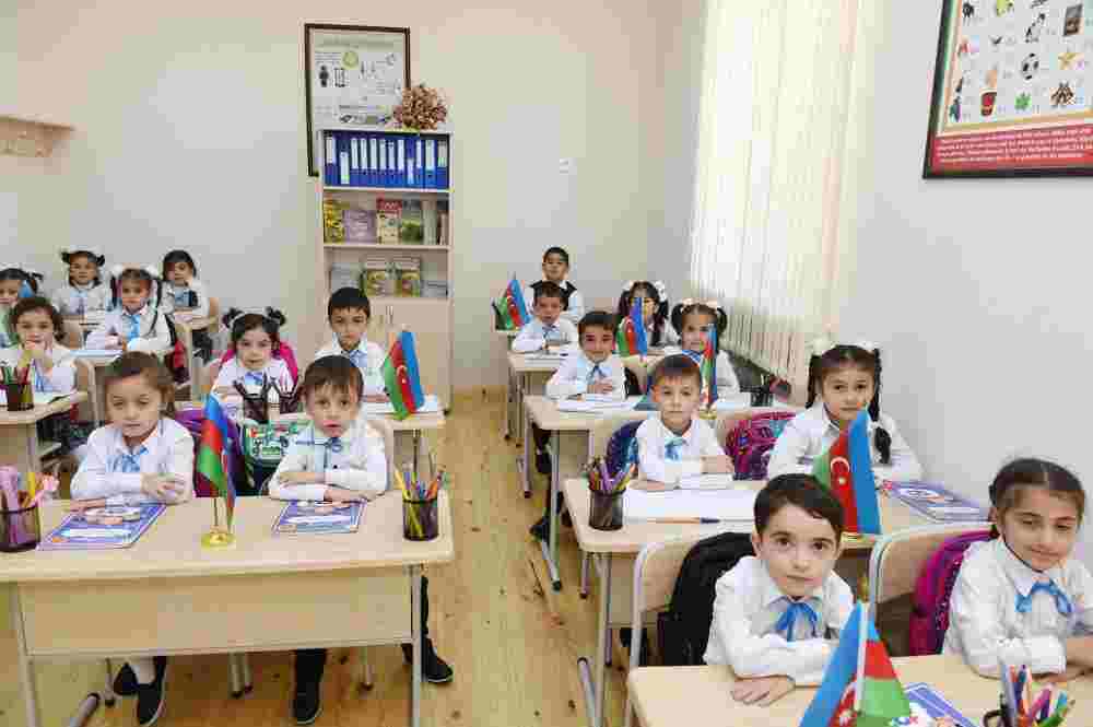 Birinci vitse-prezident Qubadlı rayon Xanlıq kənd orta məktəbində - FOTOLAR