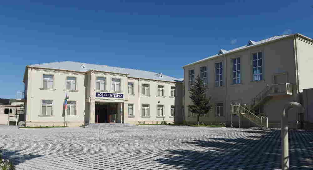 Birinci vitse-prezident Qubadlı rayon Xanlıq kənd orta məktəbində - FOTOLAR