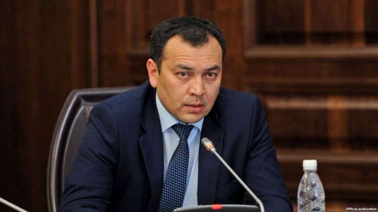 Baş nazirin müavini qəzada öldü -  FOTO