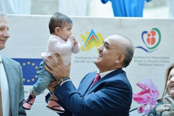 Azərbaycanda qız övladına sahib olmaq istəyənlərə ŞAD XƏBƏR -  Fəaliyyət Planı hazırlanır