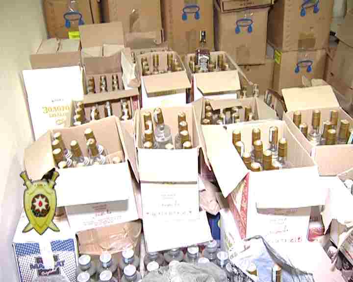 Bakıda asetonlu araq istehsal edənlər tutuldu -   FOTOLAR