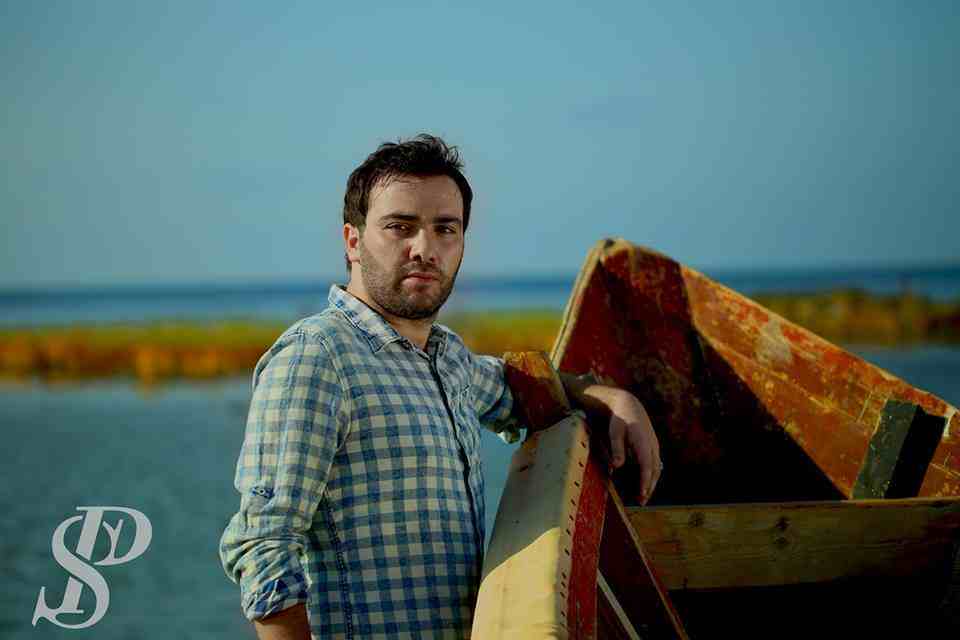 Güneyli sənətçi Bakıda Sev məni dedi -   VİDEO