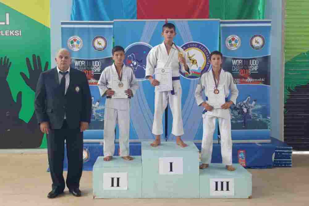 Yeniyetmə cüdoçuların region birinciliyinə yekun vuruldu -   FOTO