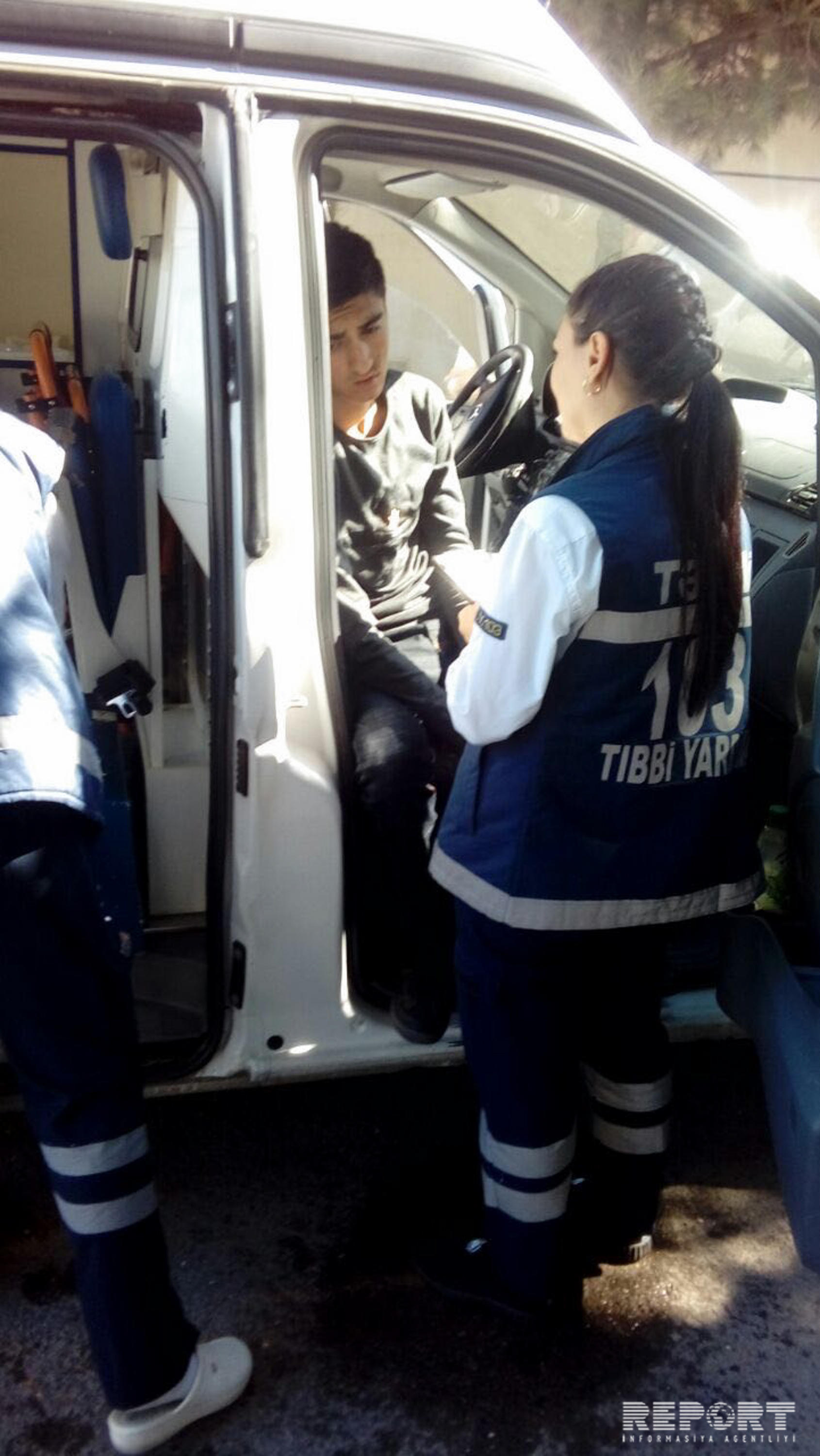 Bakıda iki avtobus toqquşdu -  XƏSARƏT ALANLAR VAR (FOTOLAR)