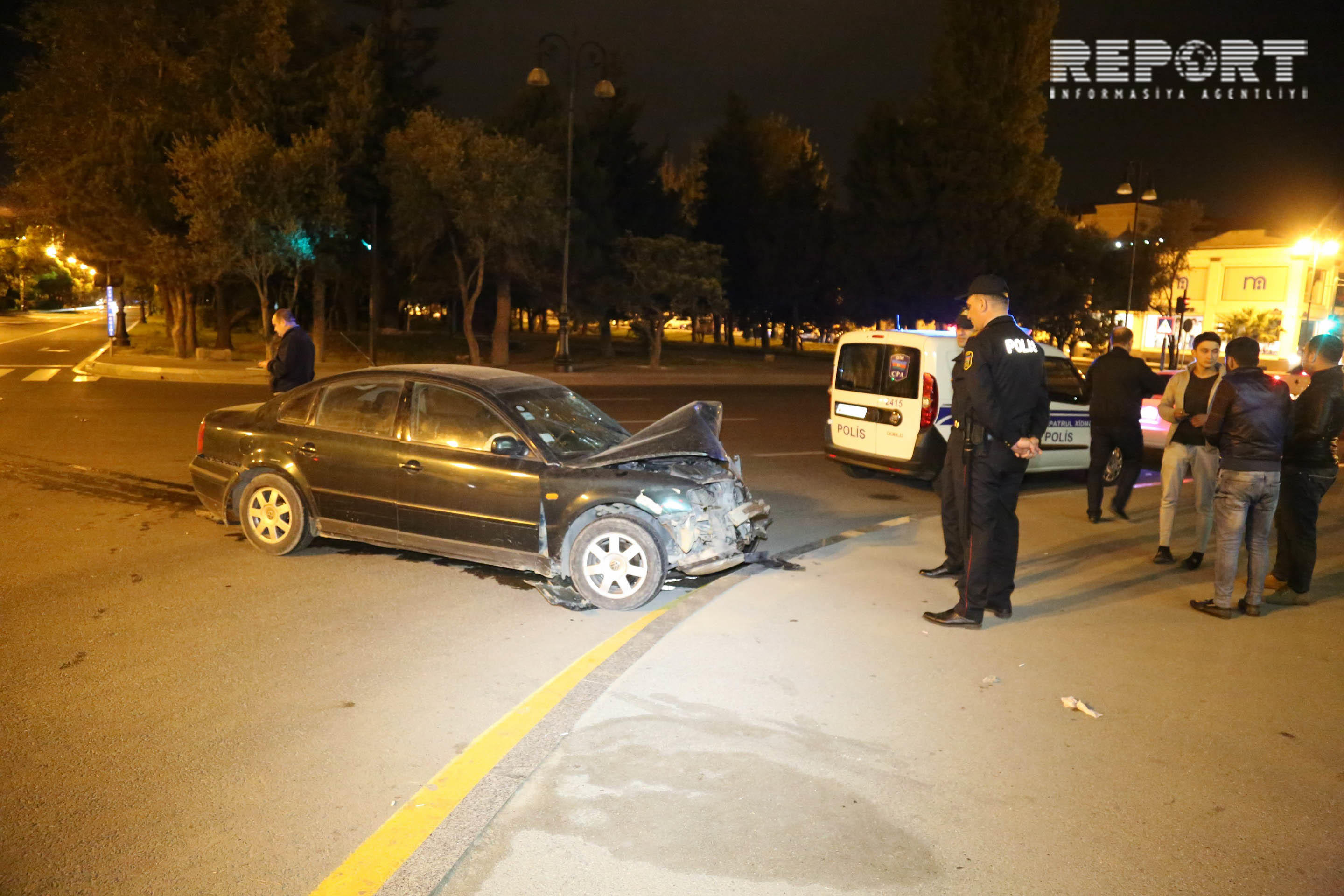 Təmir işləri yol qəzasına səbəb oldu -   Toyota Corollo aşdı (FOTOLAR)