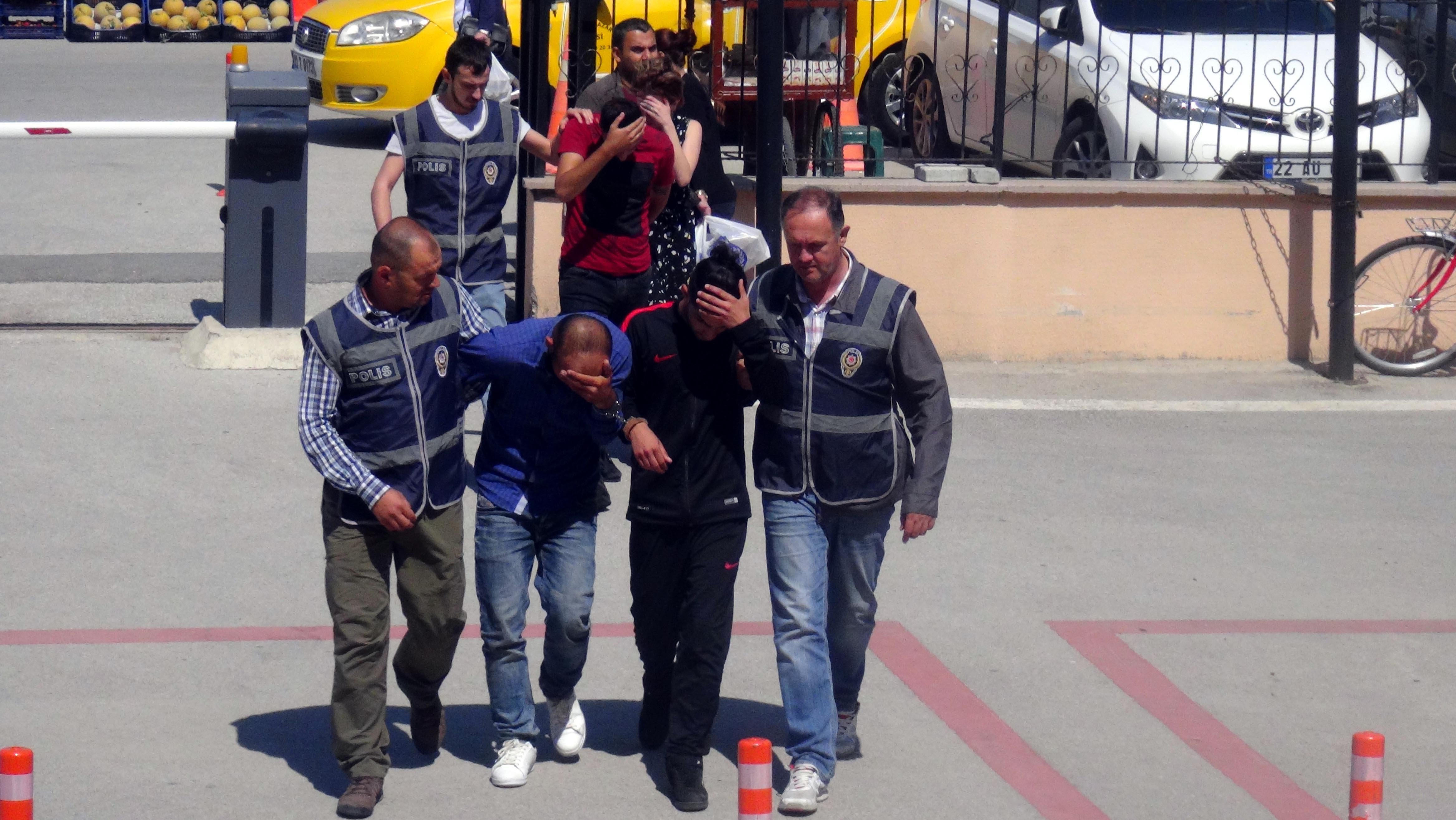 Azərbaycanın tanınmış şəxsin qızı Türkiyədə həbs olundu â€“  Oğurladığı qızılları alt paltarında gizlətdi (FOTO)